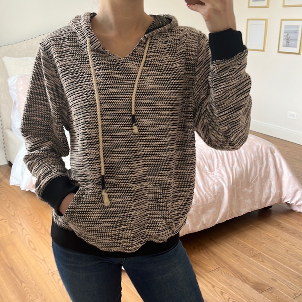 Beach by exist sweater